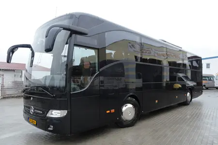 Group excursions Holland Amsterdam coach service ZOYO Travel Luxury VIP coach hire