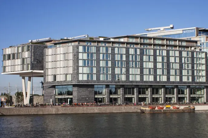 Hotel amsterdam doubletree hilton ZOYO travel V2 e1585061226555 Hotel amsterdam doubletree hilton ZOYO travel