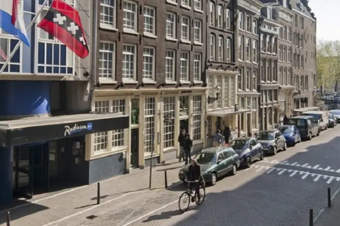 Radisson blu incoming touroperator amsterdam v2 e1585061293308 Radisson blu incoming touroperator amsterdam