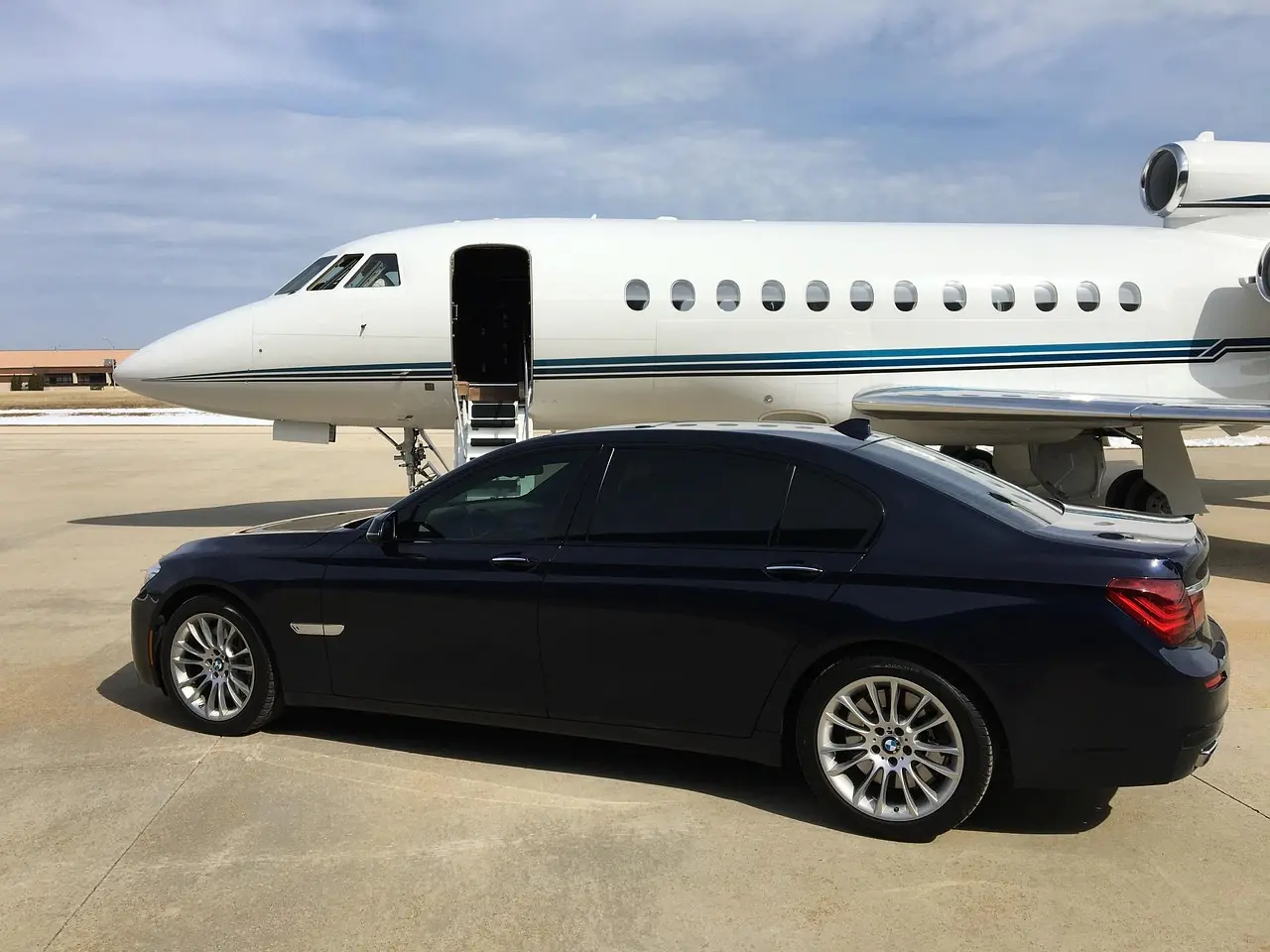 Private jet Executive transfer Support schiphol amsterdam Executive transfer support