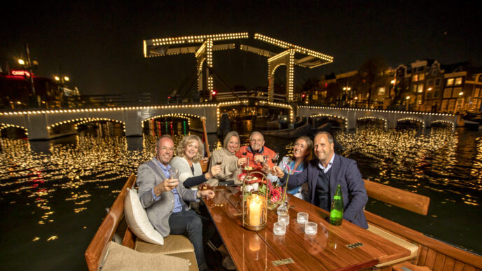 Private-night-canal-cruise-Amsterdam-2